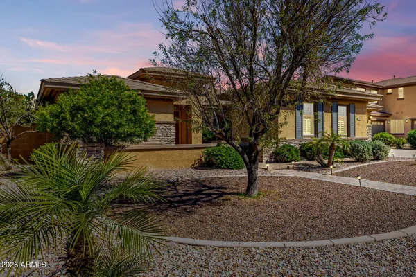 $900,000 | 1310 East Ibis Street, Gilbert, AZ 85297