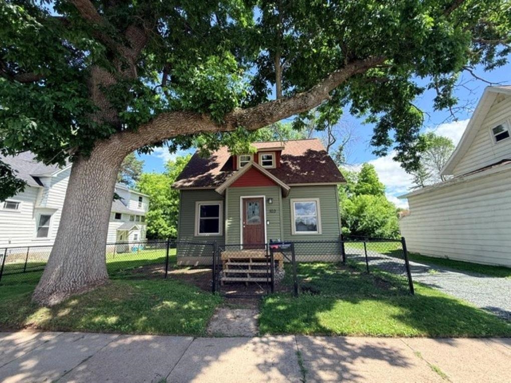 103 Hendricks Street Merrill, WI 54452 - Photo 1 of 27