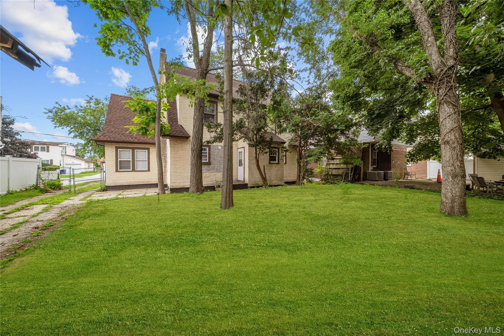 116 Meadowbrook Road Hempstead, NY 11550 - Photo 30 of 32