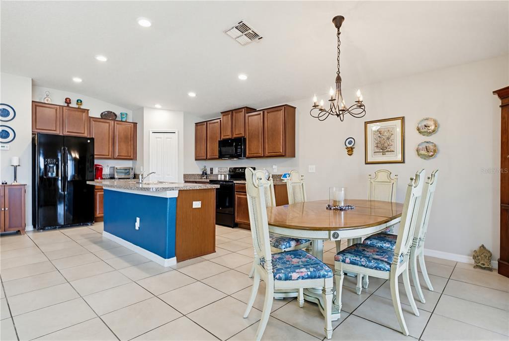 2202 4th Street Southwest Ruskin, FL 33570 - Photo 9 of 25