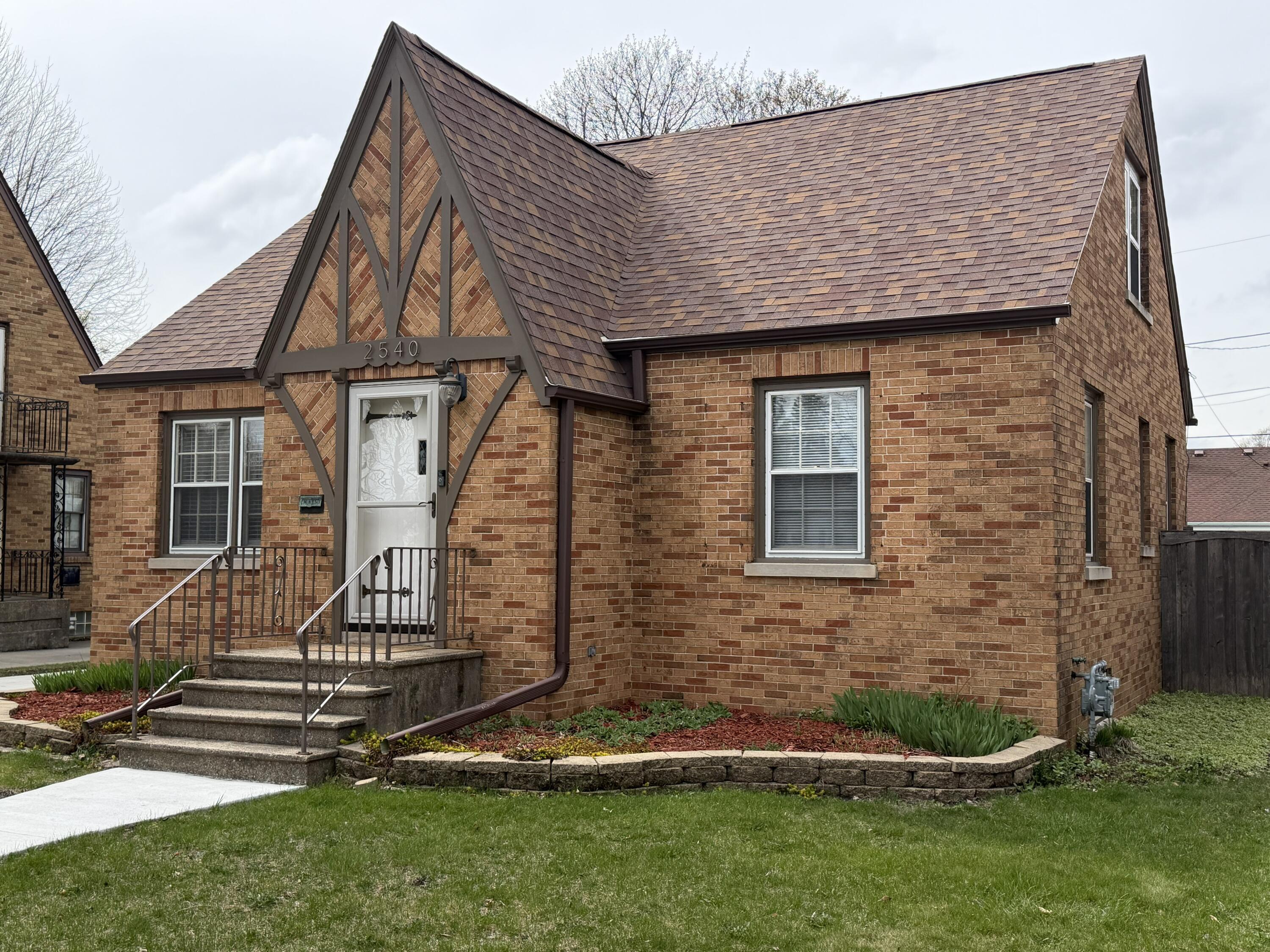 2540 Lincoln Road Kenosha, WI 53143 - Photo 3 of 28 IMG_1321(2)