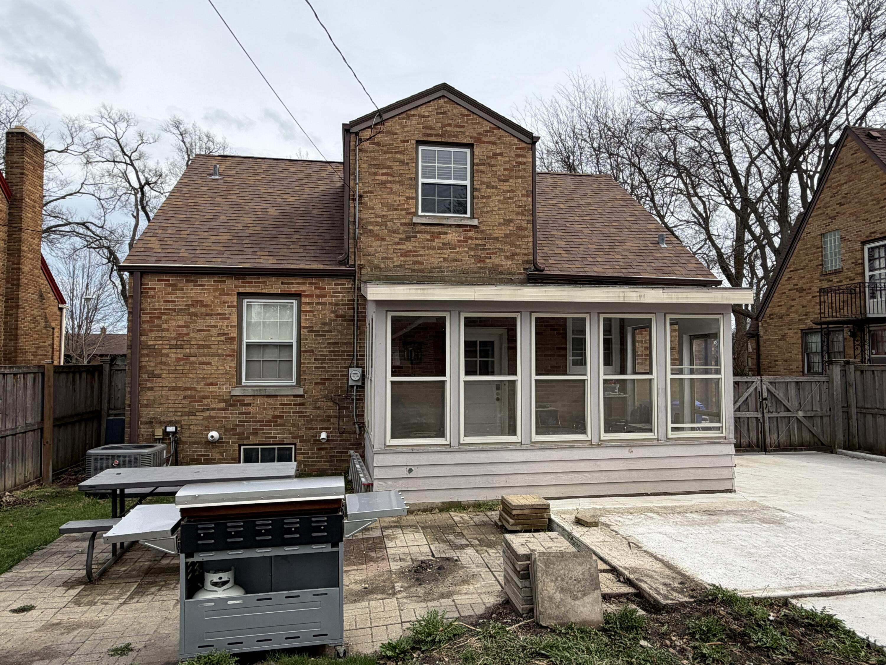 2540 Lincoln Road Kenosha, WI 53143 - Photo 5 of 28 IMG_1345(2)