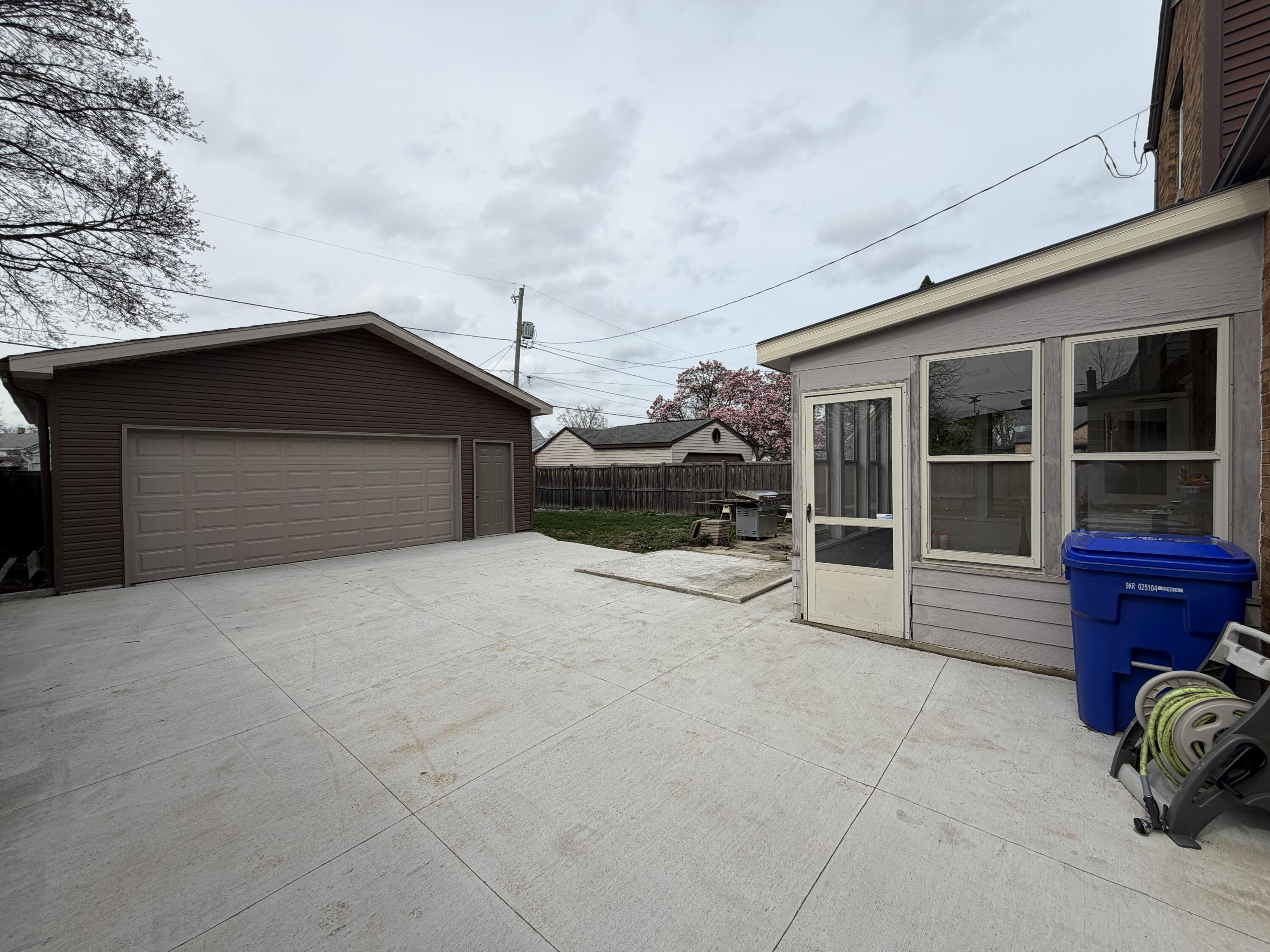 2540 Lincoln Road Kenosha, WI 53143 - Photo 6 of 28 IMG_1329(2)