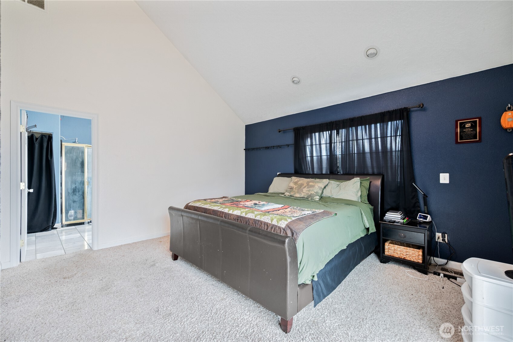 4514 Ohio Street Longview, WA 98632 - Photo 12 of 30 a bedroom with a bed and a window