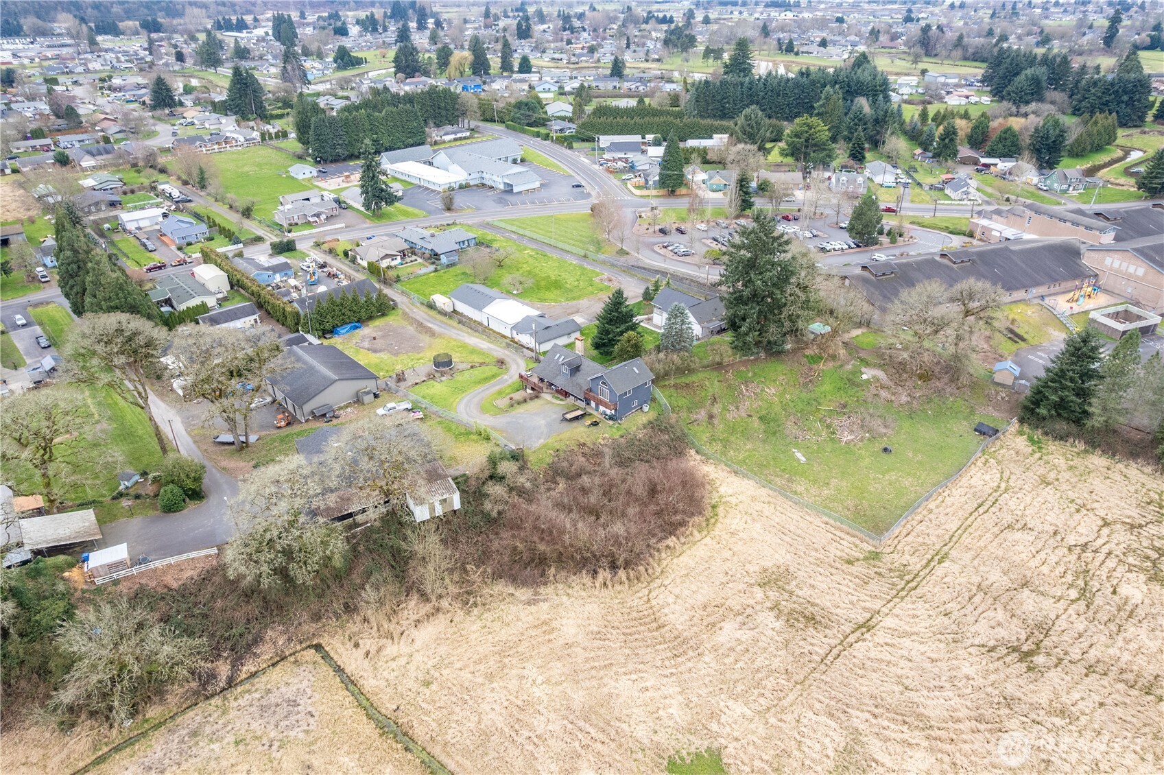 4514 Ohio Street Longview, WA 98632 - Photo 26 of 30 an aerial view of residential houses with outdoor space