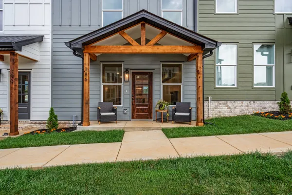 $330,000 | 186 Charleston Avenue, Pleasant View, TN 37146