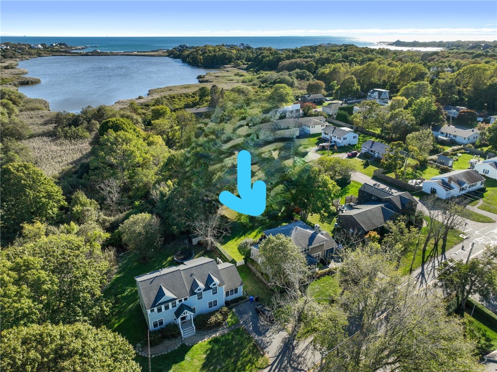 129 Ruggles Avenue Newport, RI 02840 - Photo 4 of 47