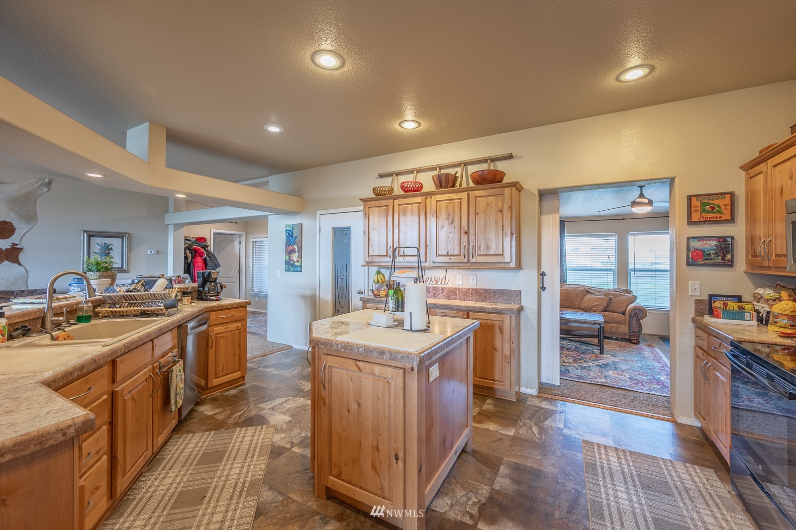 5227 Rd K Northeast Moses Lake, WA 98837 - Photo 8 of 30 Gallery Image 8