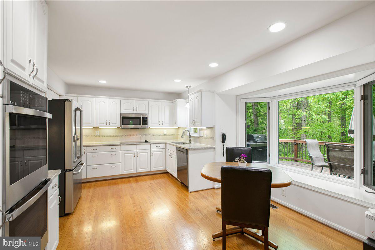 10741 Midsummer Drive Reston, VA 20191 - Photo 26 of 53
