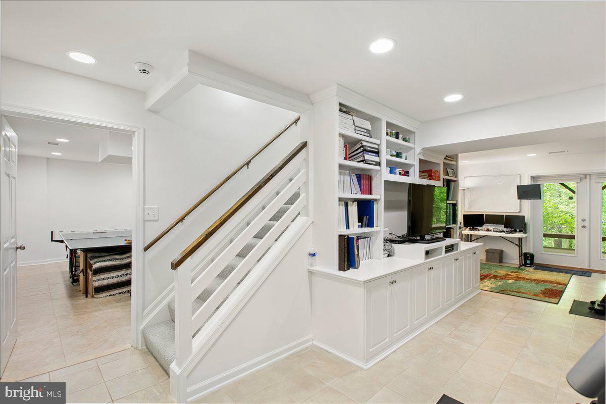 10741 Midsummer Drive Reston, VA 20191 - Photo 44 of 53