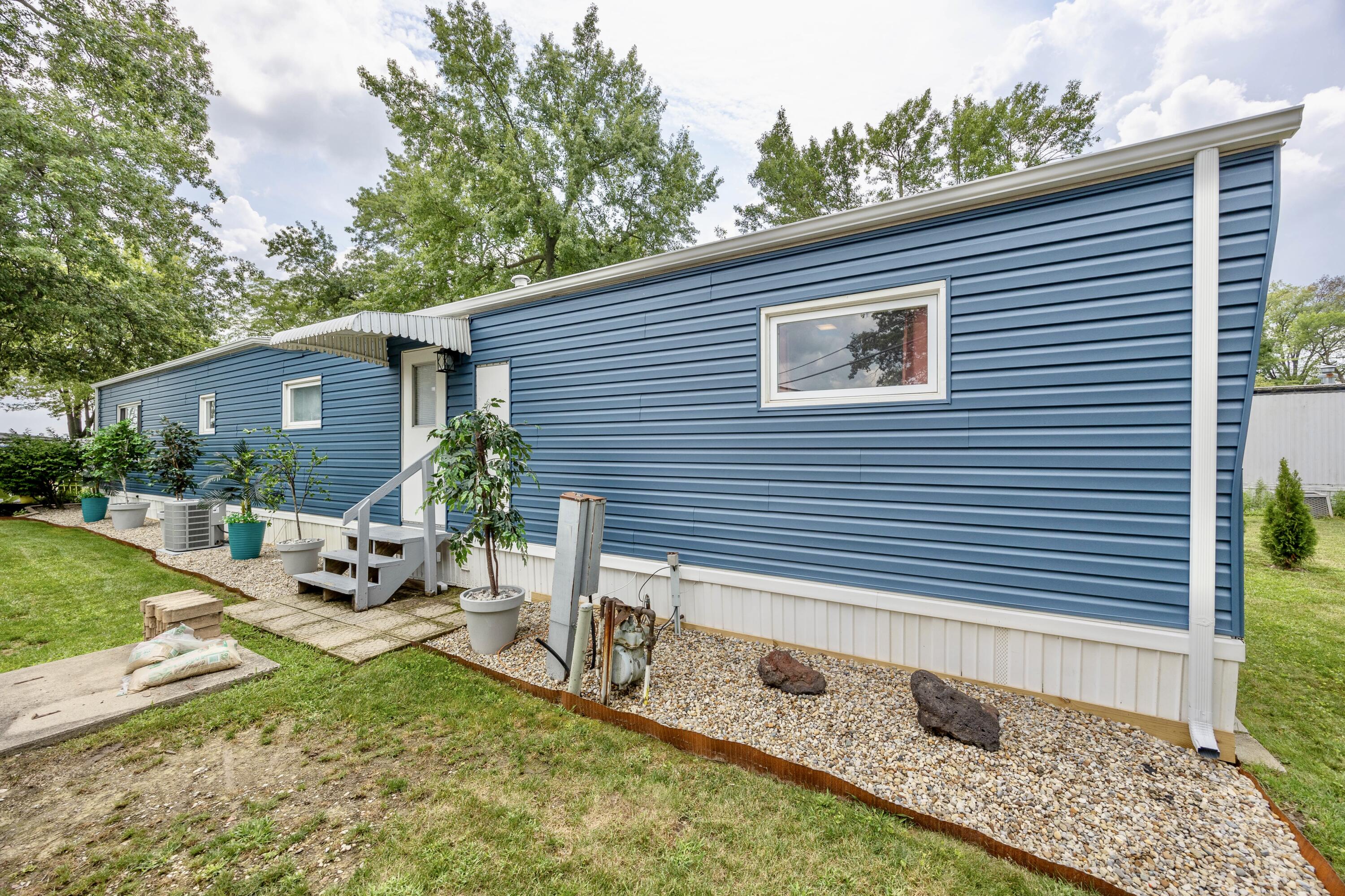 246 North Orchard Island Road, Unit 44 Russells Point, OH 43348 - Photo 12 of 32