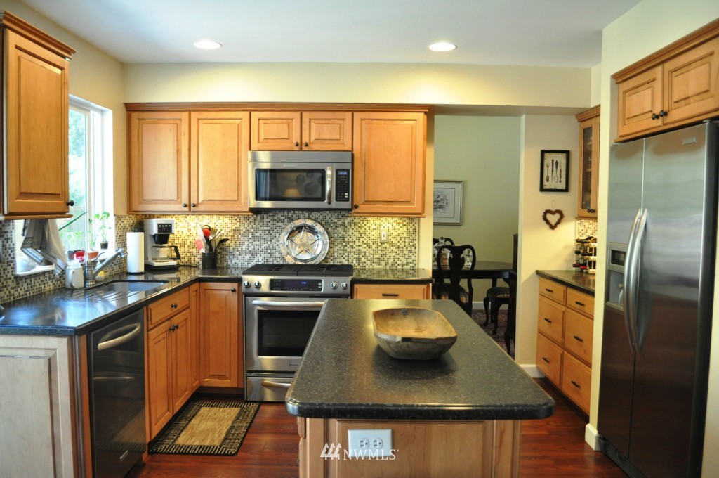 12793 Phillips Ridge Road Southeast Monroe, WA 98272 - Photo 2 of 18 Gallery Image 2