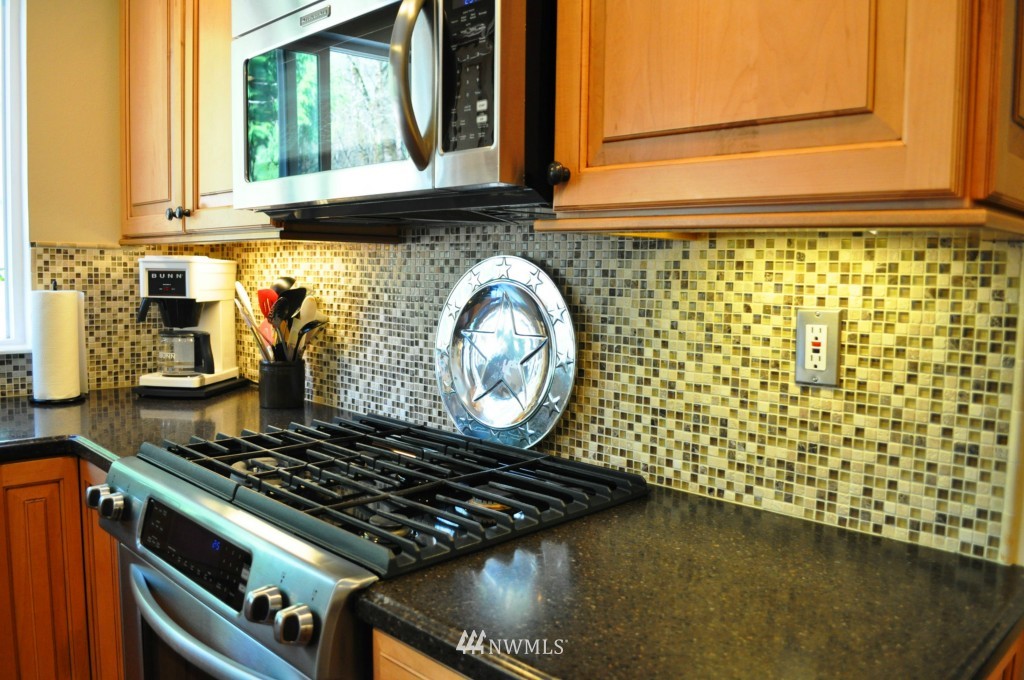 12793 Phillips Ridge Road Southeast Monroe, WA 98272 - Photo 3 of 18 Gallery Image 3