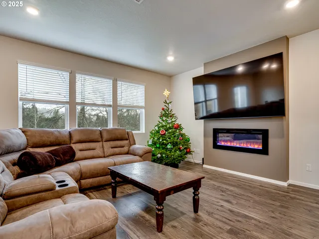 $525,000 | 3398 Southeast 36th Street, Gresham, OR 97080