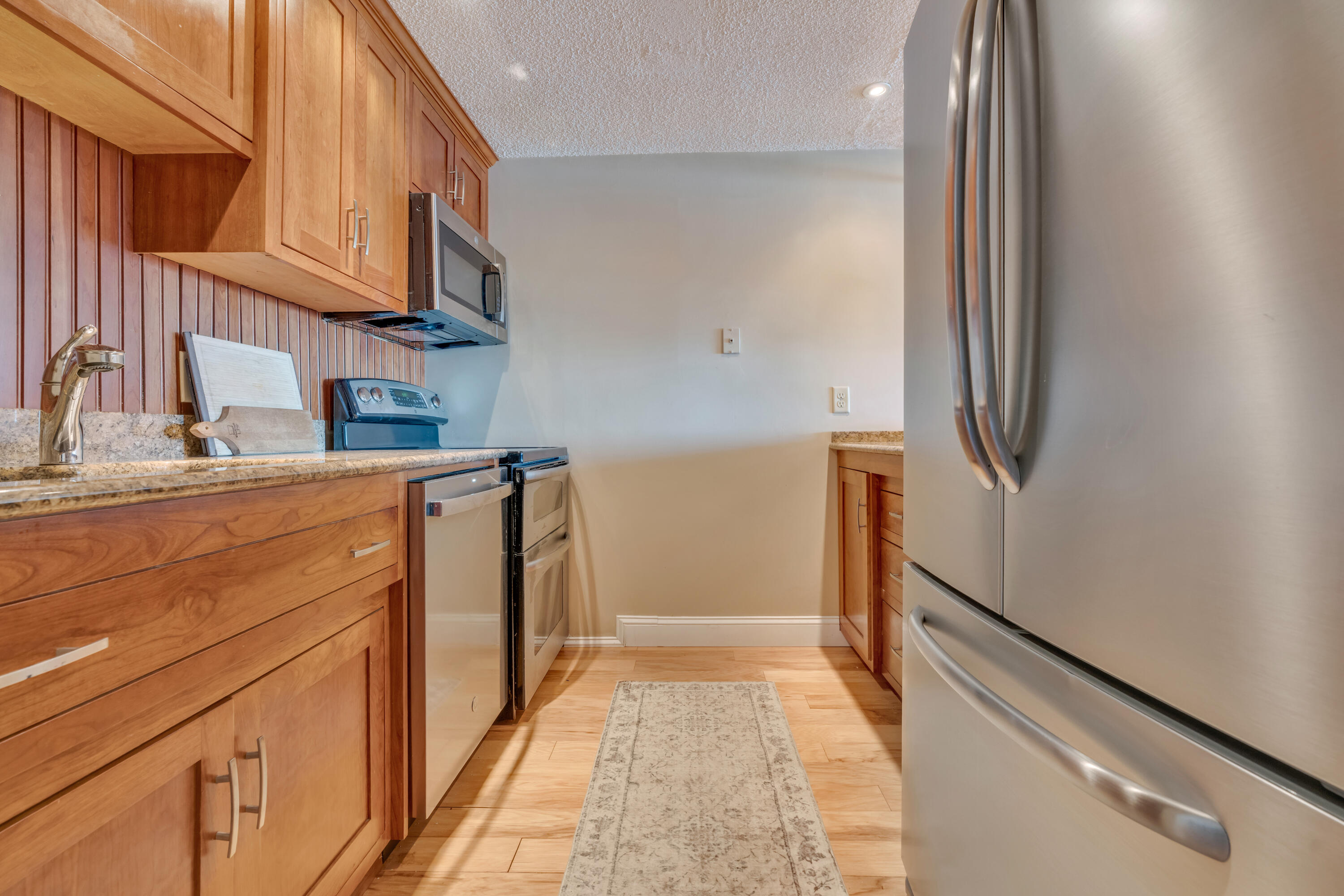 340 Eastern Promenade, Unit 216 Portland, ME 04101 - Photo 5 of 38 _DSC2337