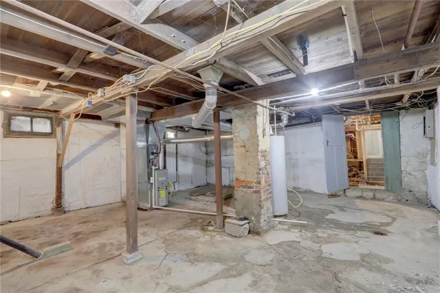 $129,500 | 212 South Huttig Avenue, Independence, MO 64053