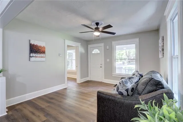 $129,500 | 212 South Huttig Avenue, Independence, MO 64053