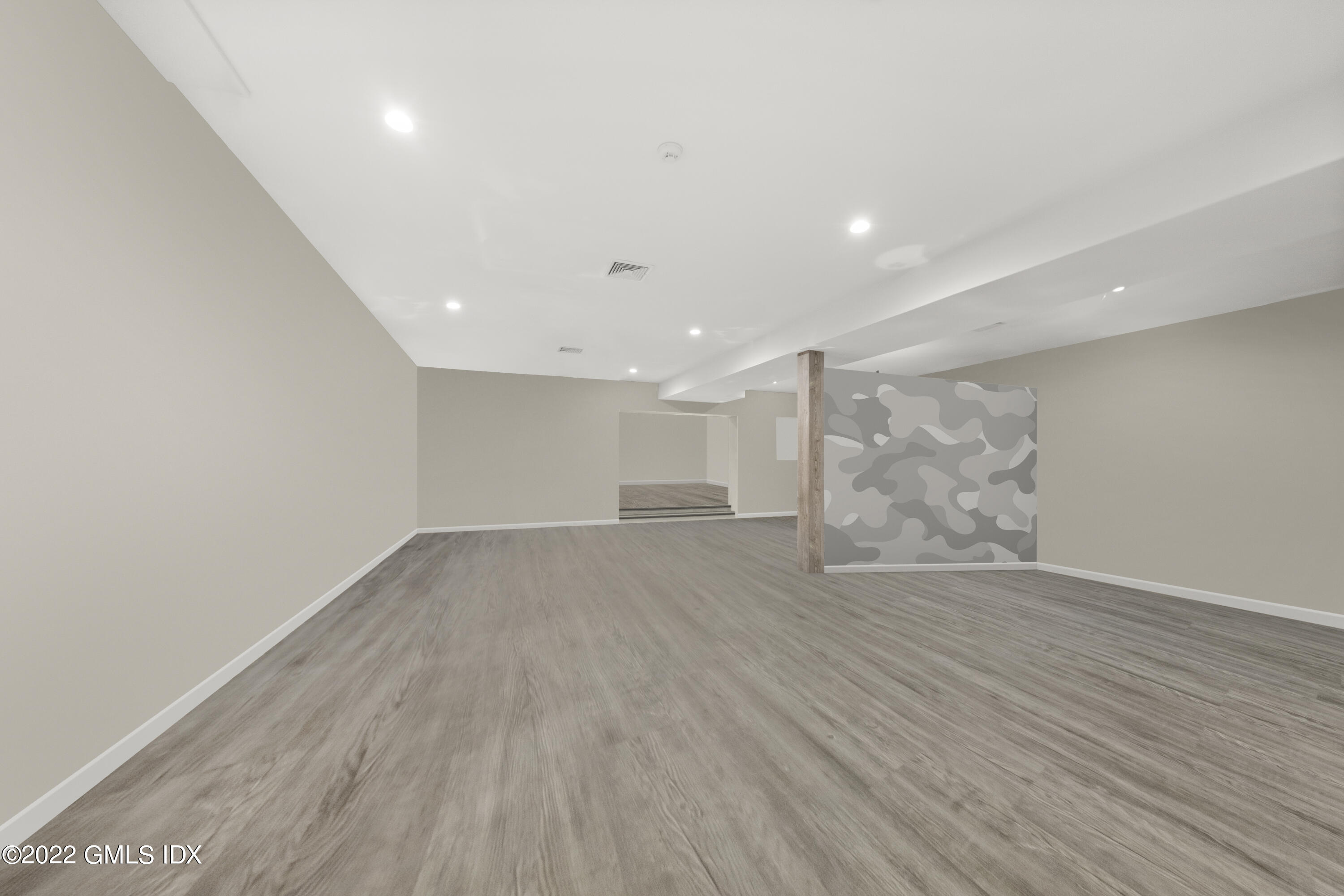3 Riversville Road Greenwich, CT 06831 - Photo 2 of 5 DSC07665