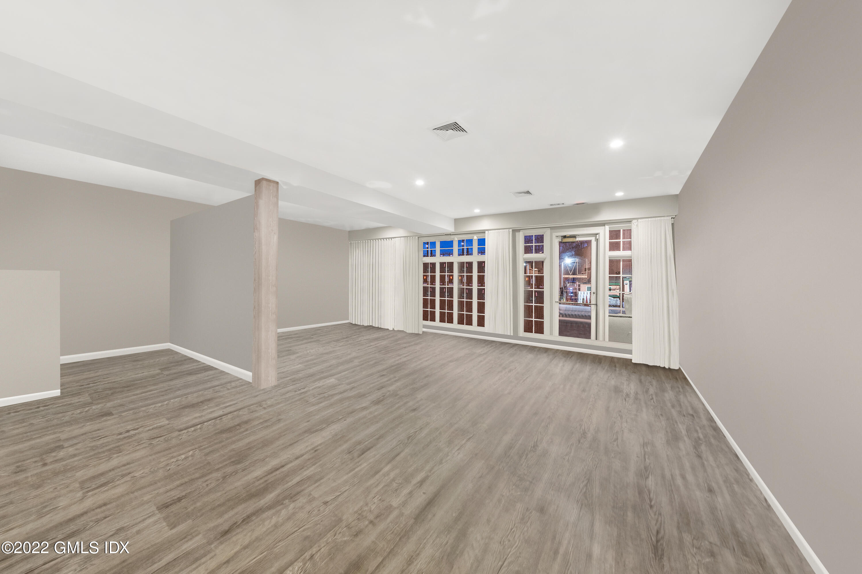 3 Riversville Road Greenwich, CT 06831 - Photo 3 of 5 DSC07750