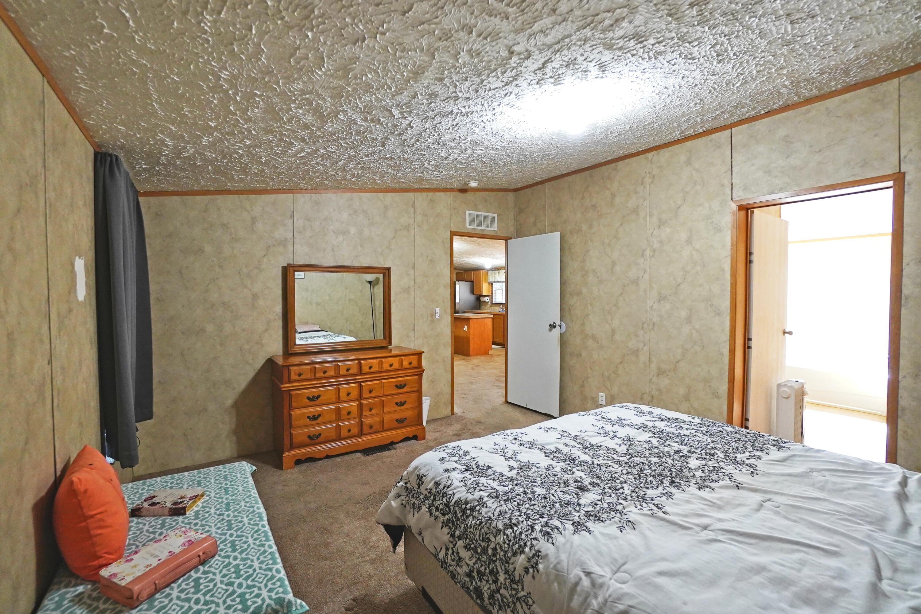 4461 South 650 Road Quapaw, OK 74363 - Photo 15 of 31 Primary Bedroom