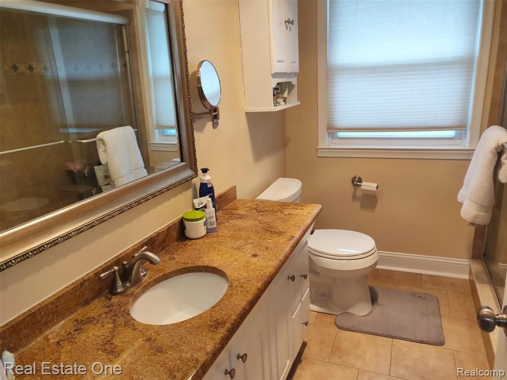 32064 Bonnet Hill Road Farmington Hills, MI 48334 - Photo 12 of 29