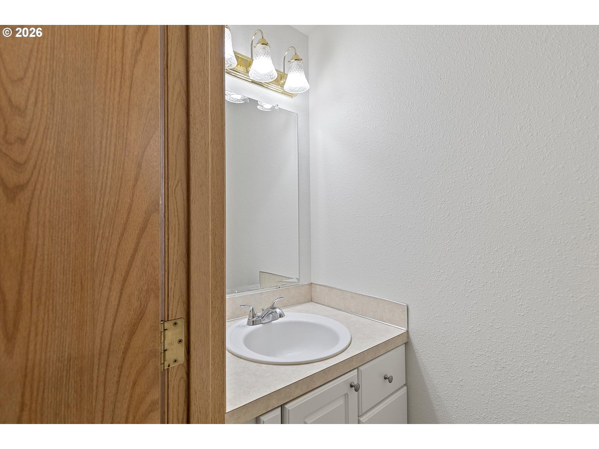 13949 Beavercreek Road, Unit 102 Oregon City, OR 97045 - Photo 3 of 24 Bathroom