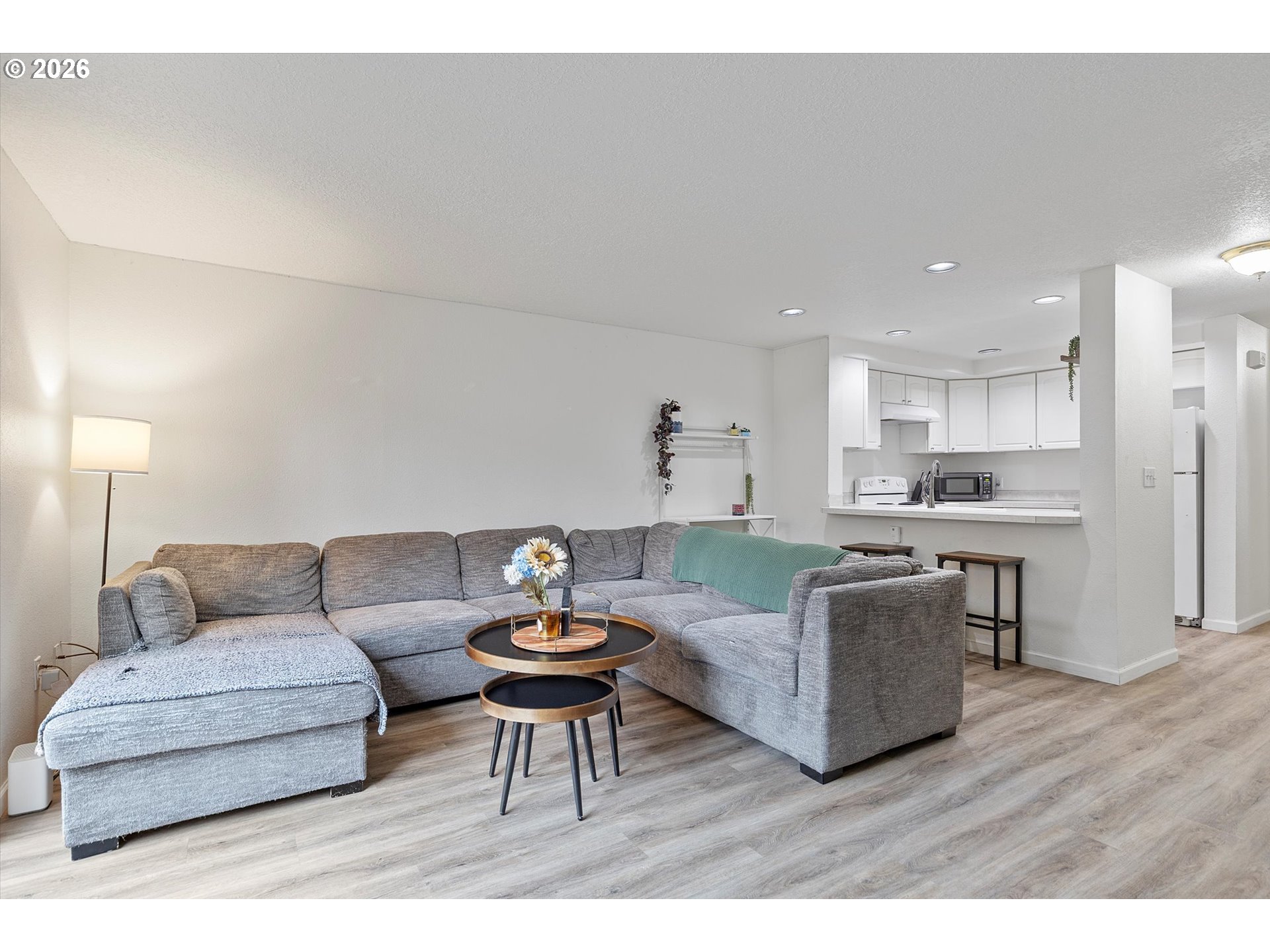 13949 Beavercreek Road, Unit 102 Oregon City, OR 97045 - Photo 9 of 24 Family Room