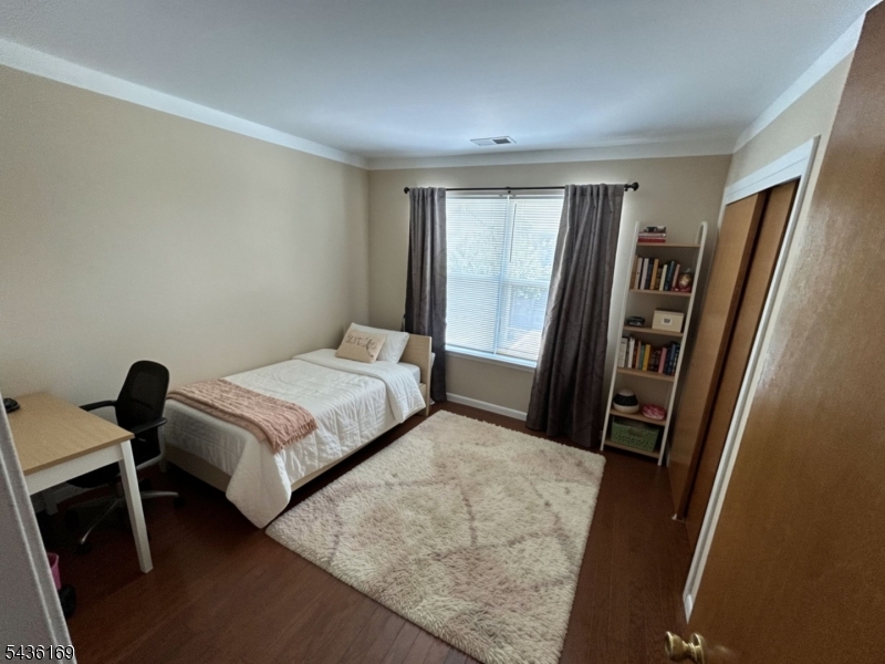 32 Rebecca Road East Hanover, NJ 07936 - Photo 16 of 23