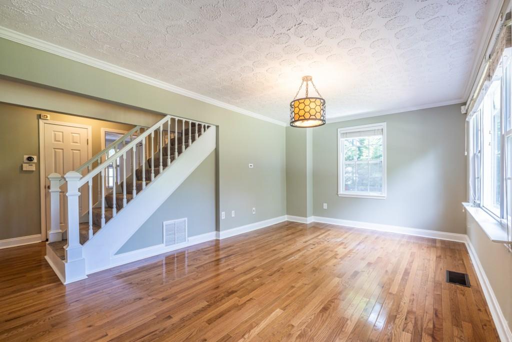 656 Parker Avenue Decatur, GA 30032 - Photo 4 of 43