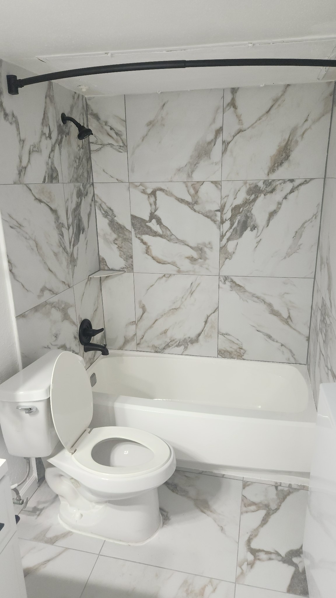 3025 Walnut Bend Lane, Unit 35 Houston, TX 77042 - Photo 17 of 32