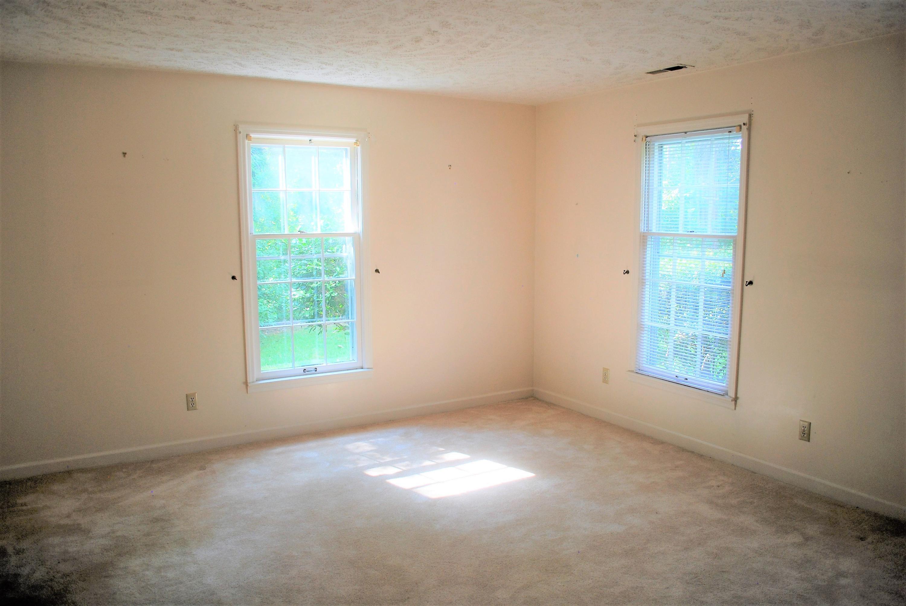 709 John McQueen Road Aberdeen, NC 28315 - Photo 11 of 38 12 LR
