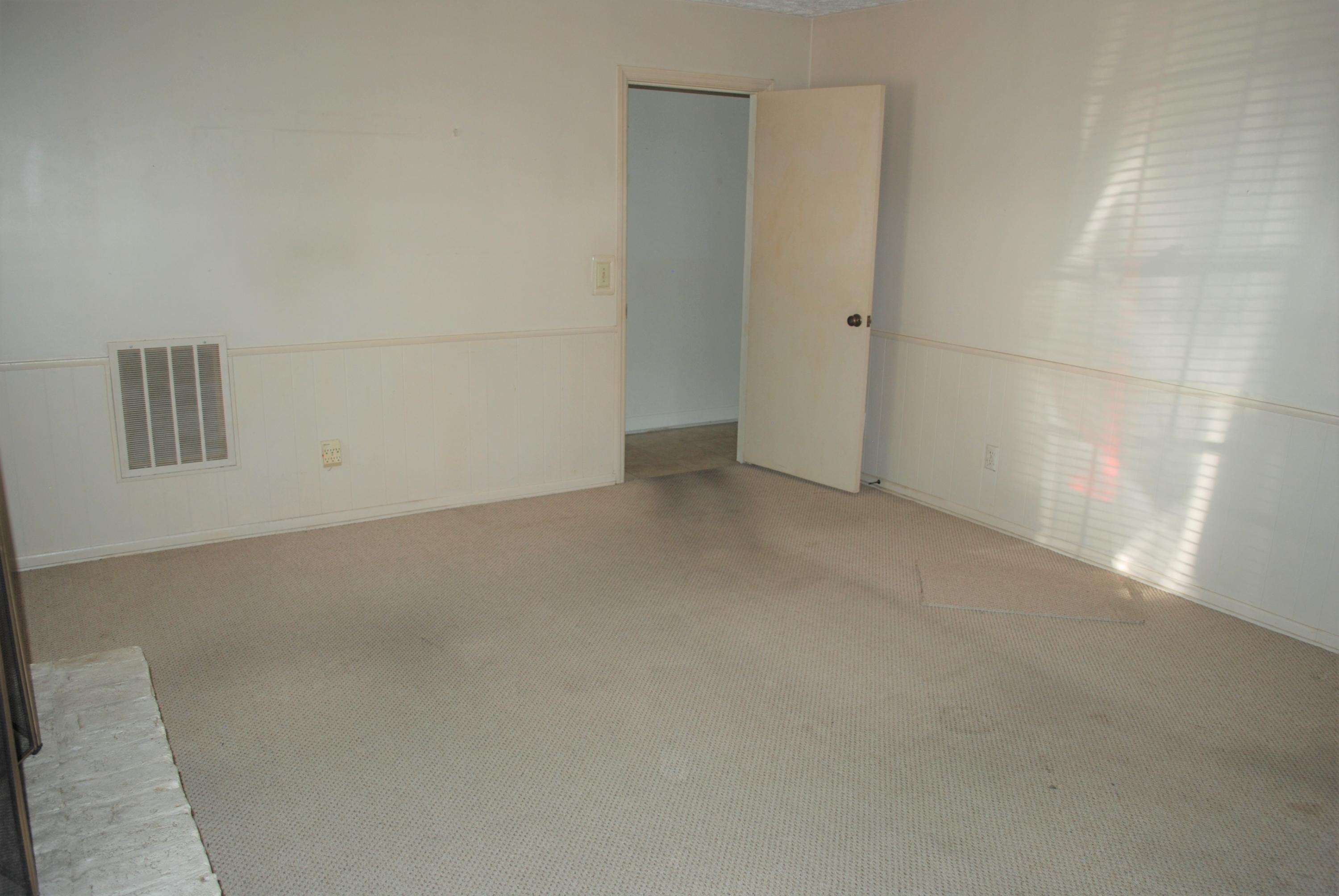 709 John McQueen Road Aberdeen, NC 28315 - Photo 16 of 38 17 FR