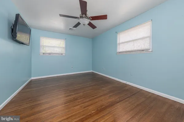 $179,900 | 180 Elmtowne Boulevard, Hammonton, NJ 08037
