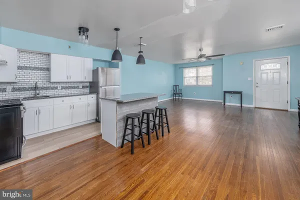 $179,900 | 180 Elmtowne Boulevard, Hammonton, NJ 08037