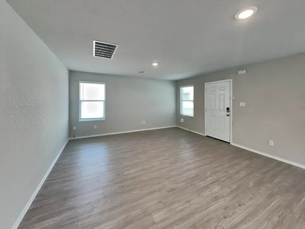 $1,399 | 10622 Varmus Drive, Converse, TX 78109