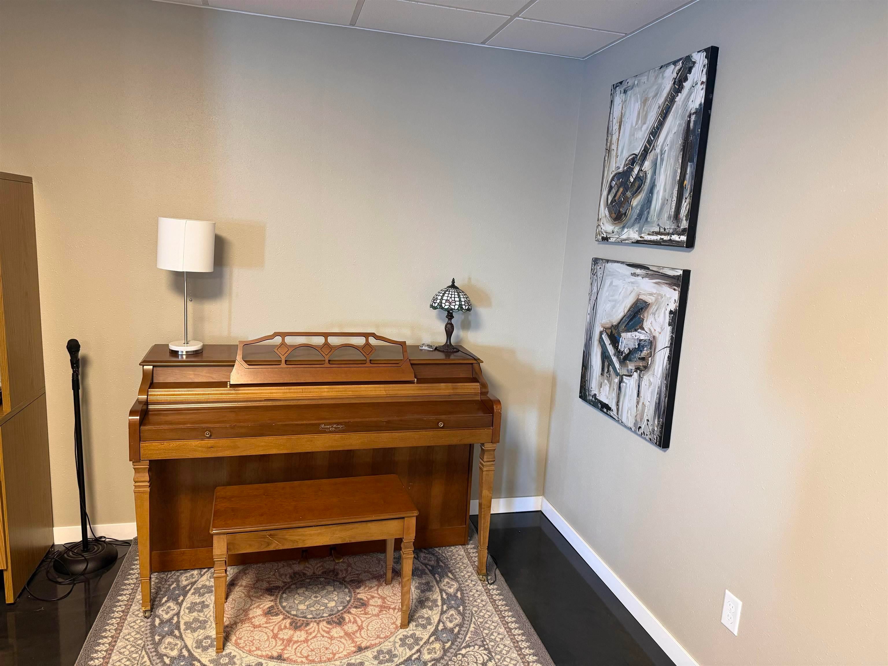 2389 Red Oak Road Decorah, IA 52101 - Photo 25 of 39 Gallery Image 25