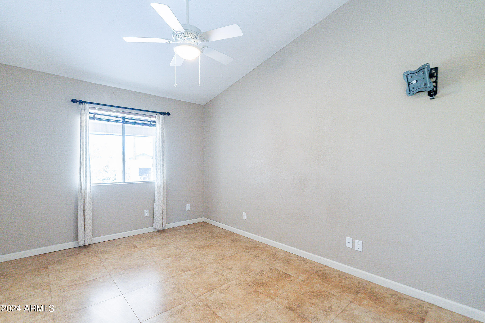 1444 South Cactus Road Apache Junction, AZ 85119 - Photo 21 of 39 Bedroom 3