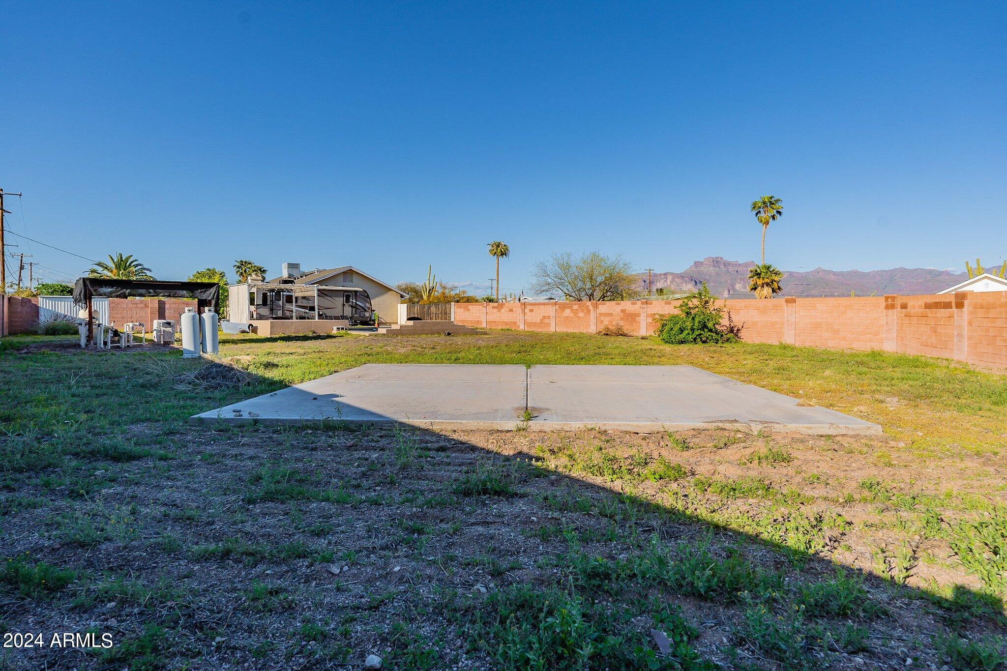 1444 South Cactus Road Apache Junction, AZ 85119 - Photo 36 of 39 Large Slab Pad