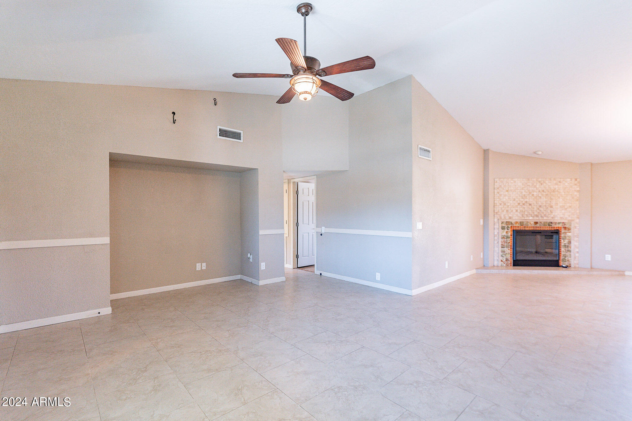 1444 South Cactus Road Apache Junction, AZ 85119 - Photo 6 of 39 Family Room View 2