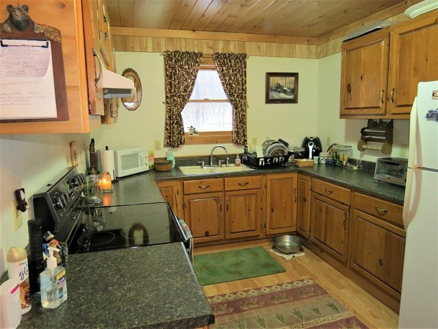 39 Oneida Path Jay, NY 12941 - Photo 10 of 20 Gallery Image 10