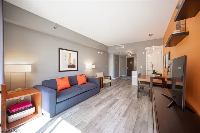 $2,400 | 29 Montelago Boulevard, Unit 343, Henderson, NV 89011