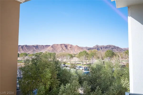 $2,200 | 29 Montelago Boulevard, Unit 343, Henderson, NV 89011