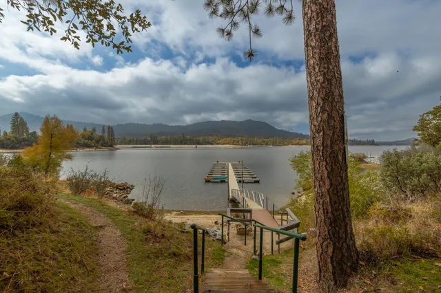 $762,000 | 37745 Marina View Drive, Bass Lake, CA 93604