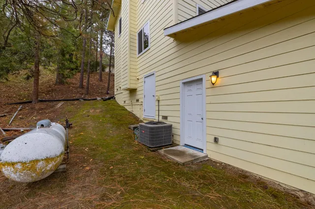 $762,000 | 37745 Marina View Drive, Bass Lake, CA 93604