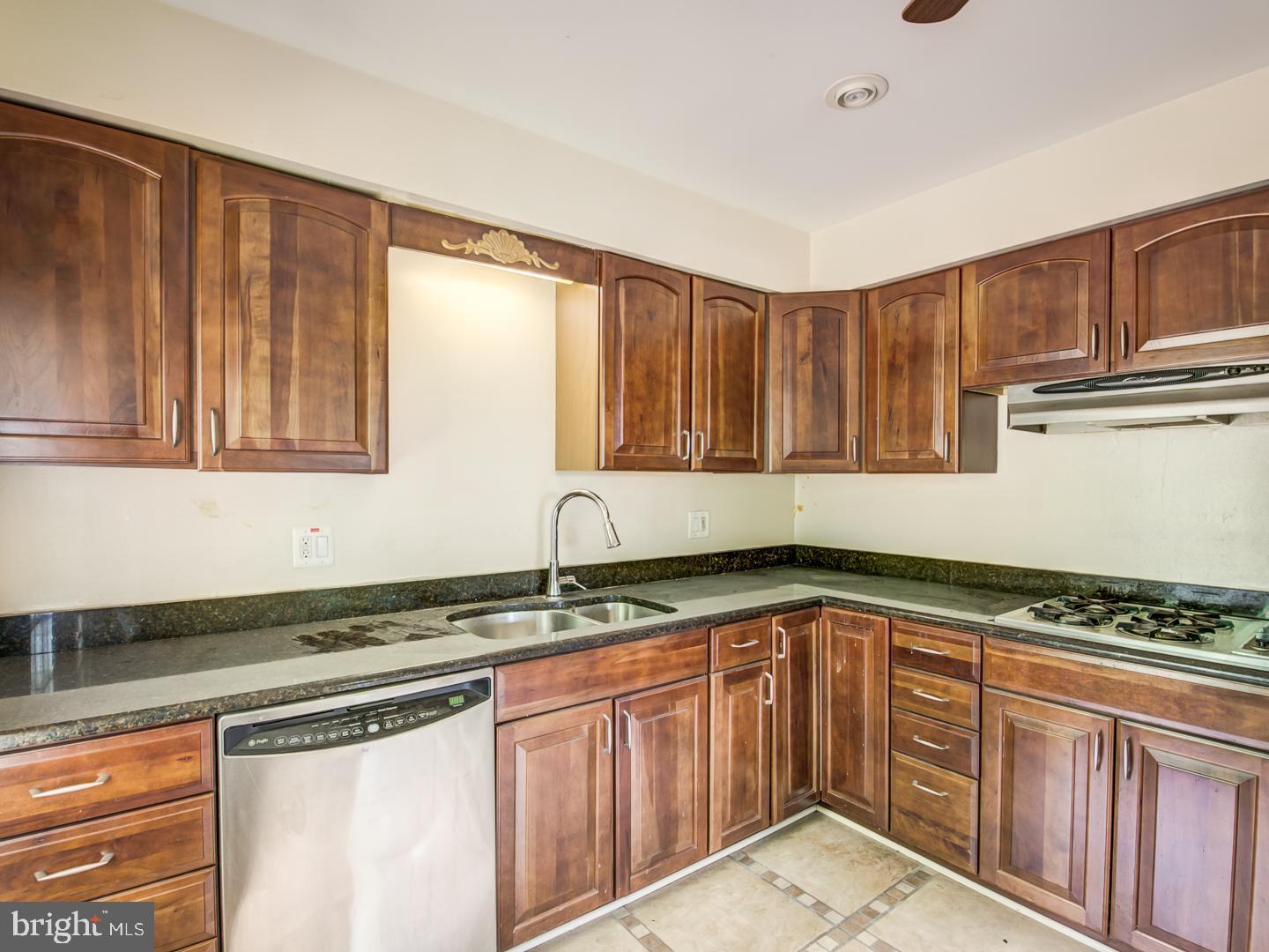 5409 Queensberry Avenue Springfield, VA 22151 - Photo 17 of 57 Gallery Image 17