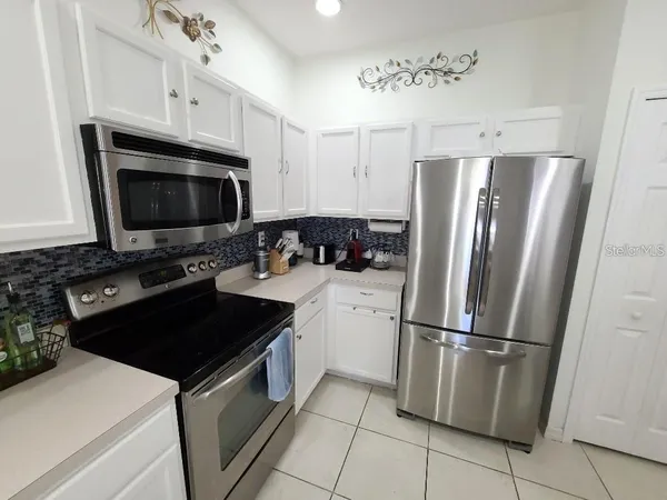 $2,150 | 3936 Yellowstone Circle, Sarasota, FL 34233