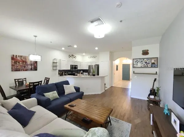 $2,150 | 3936 Yellowstone Circle, Sarasota, FL 34233