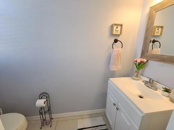 $2,150 | 3936 Yellowstone Circle, Sarasota, FL 34233