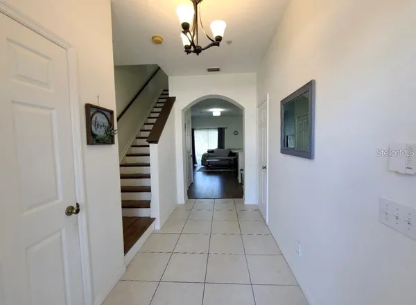 $2,150 | 3936 Yellowstone Circle, Sarasota, FL 34233