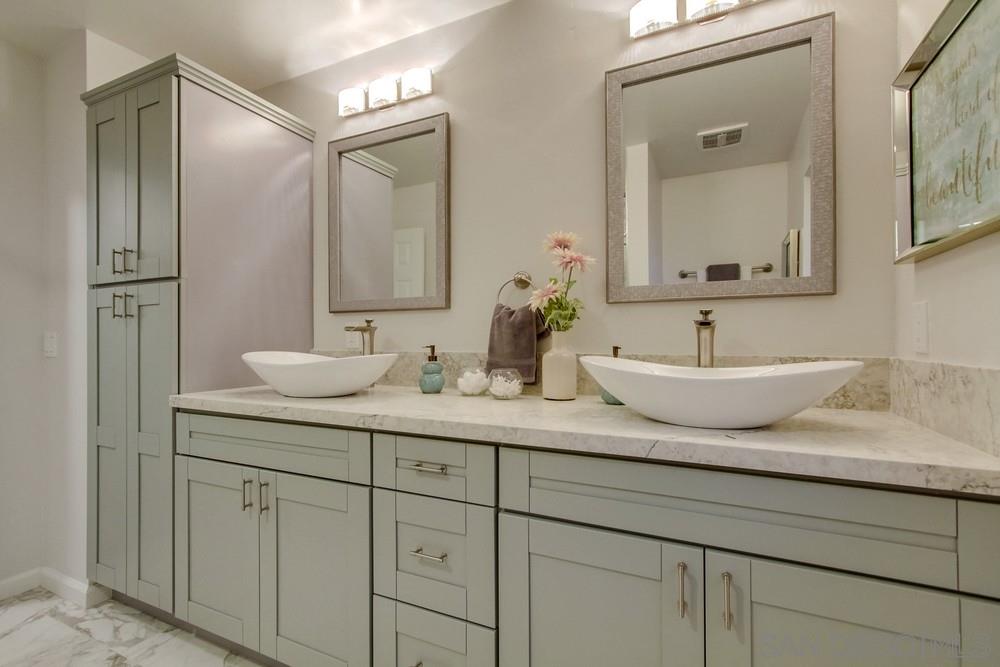 8745 Rhodes Court Santee, CA 92071 - Photo 7 of 17